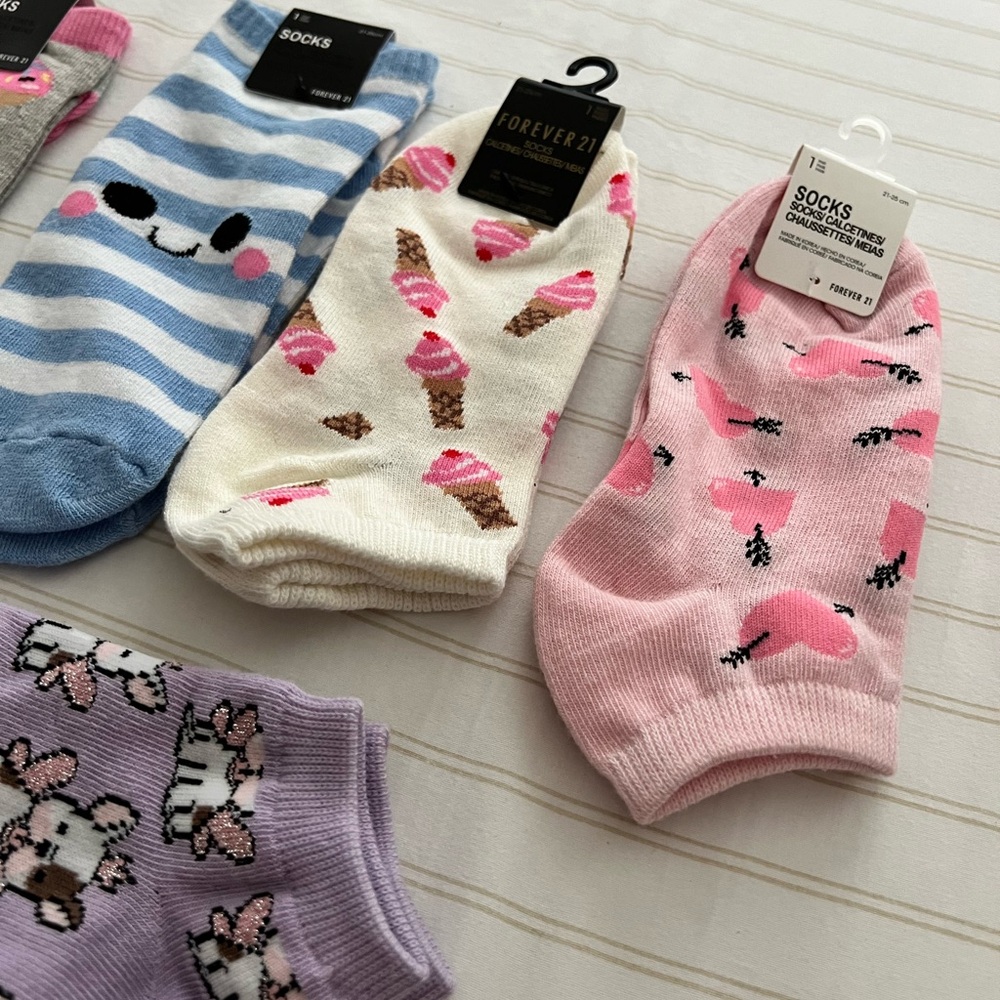 Cute socks! - Picture 3 of 4